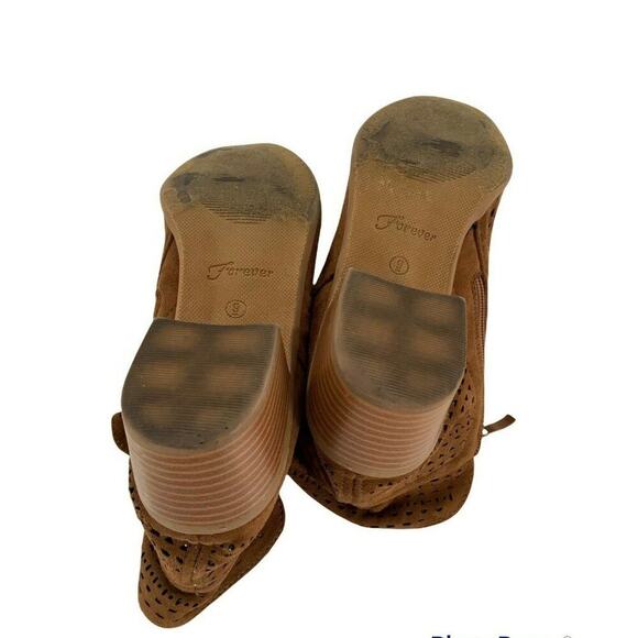 Forever Ankle Booties Women Sz 9 Faux Leather Block Heel Micro Studs Side Zipper - Picture 5 of 5